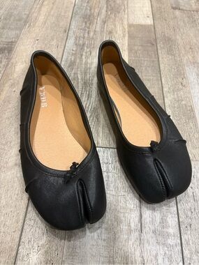 Amazon VBDB split toe ballet flats